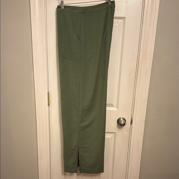 Lulu's Green Wide Leg High-Waisted Pants #445 - Picture 3 of 11